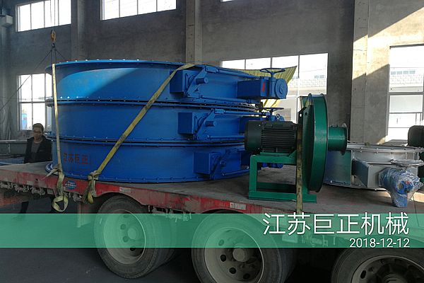 廈門客戶訂購的擋板門驗收合格,發(fā)貨準備中