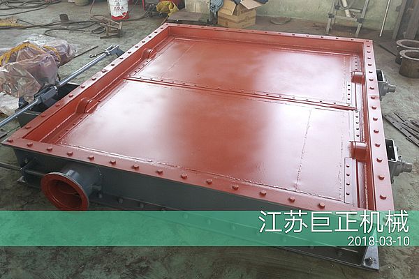 方形擋板門(寬9m)完工,準備發(fā)貨